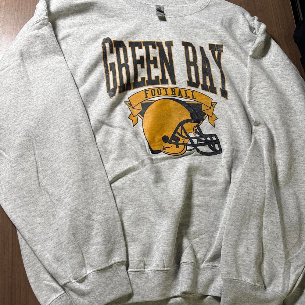 Gray Gildan crewneck sweatshirt size 2XL